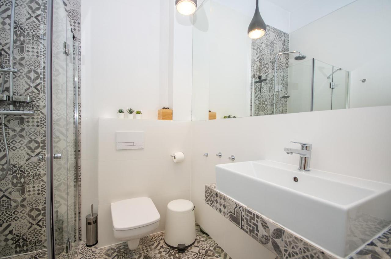 Inpoint Wielopole 32 Boutique Apartments Old Town&Kazimierz District Cracovia Esterno foto